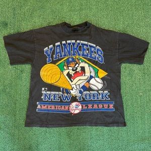 Vintage New York Yankees Looney Tunes Taz Shirt